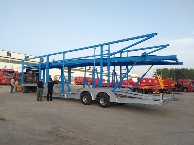 vehicle transport semi-trailer