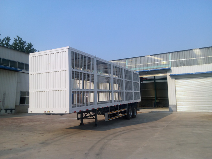 livestock transport semi-trailer